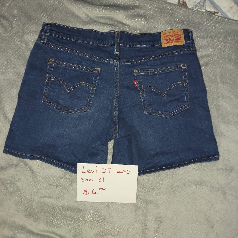 Levi' size 31